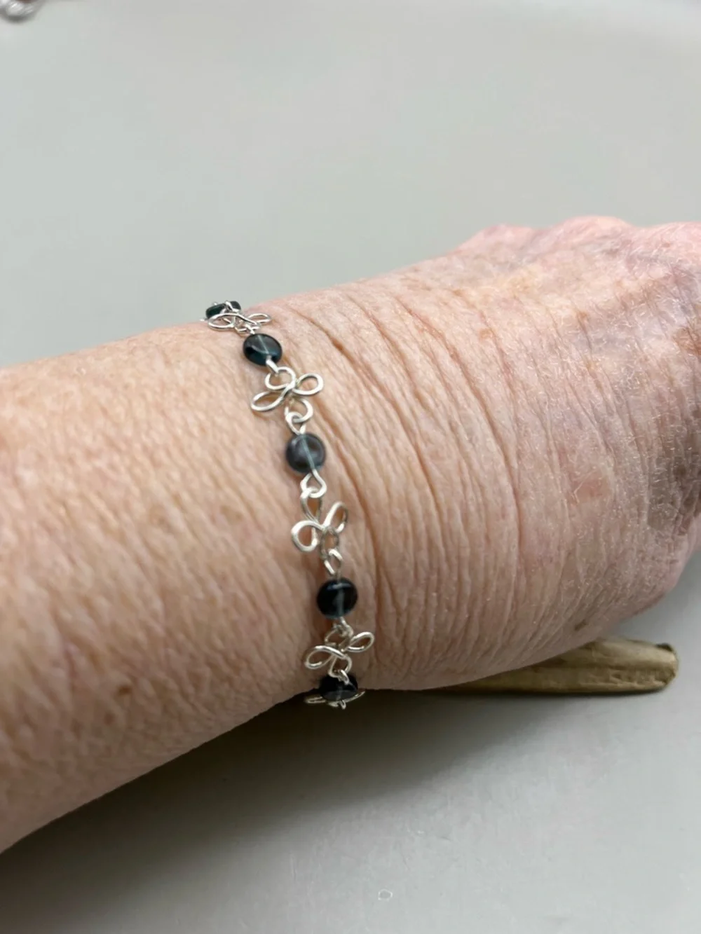 Handmade Sterling Silver Flower Link Bracelet 925 Blue Beaded Dainty Wire Wrappe - Picture 3 of 4